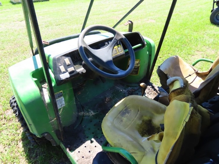 2013-john-deere-gator-image-10