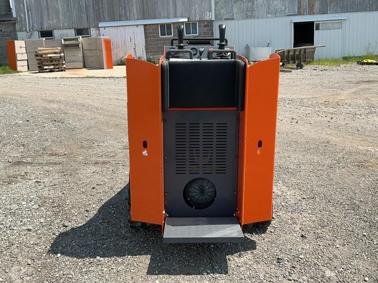 #1008-•-scl850-mini-skid-steer*-image-4