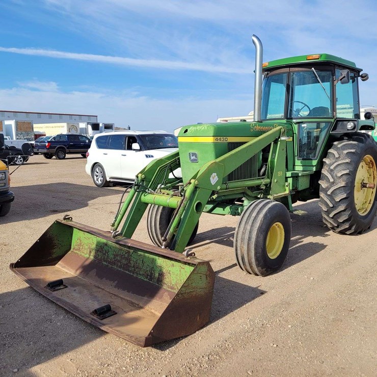 JOHN DEERE 4430