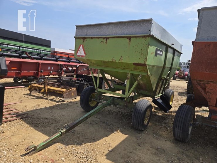 john-deere-1075-image-1