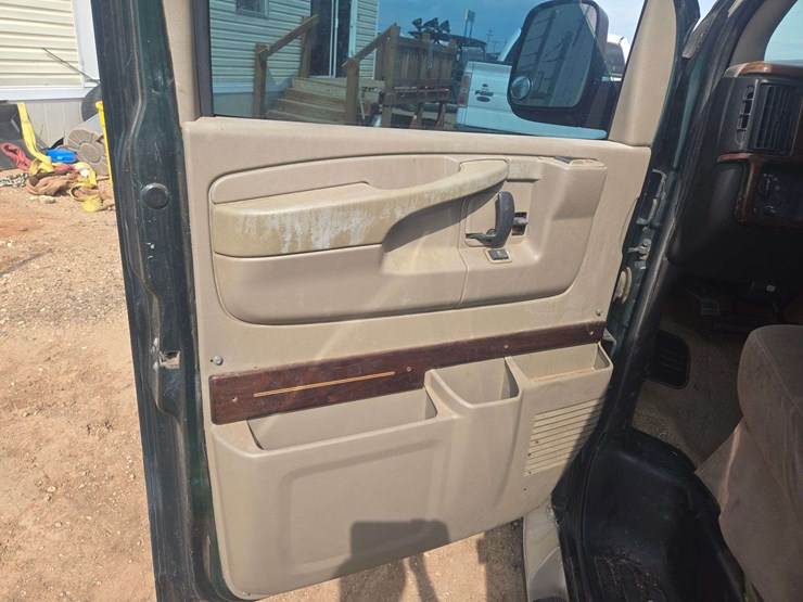 2003-gmc-1500-image-9