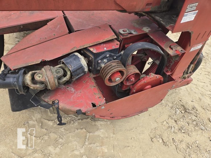 new-holland-1411-image-15