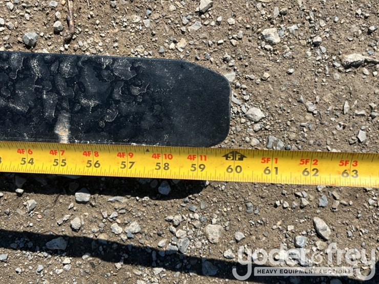 unused-2025-giyi-60"-forks-to-suit-skidsteer-image-7