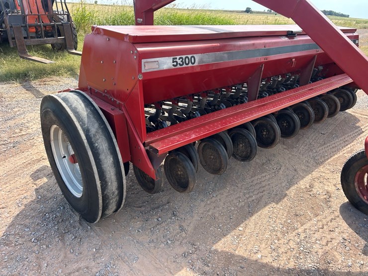 case-ih-5300-image-19