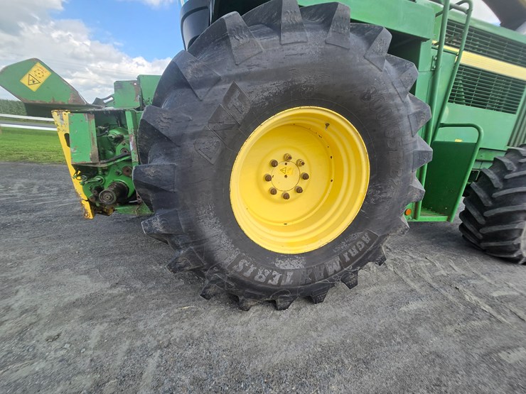 2002-john-deere-6850-image-17