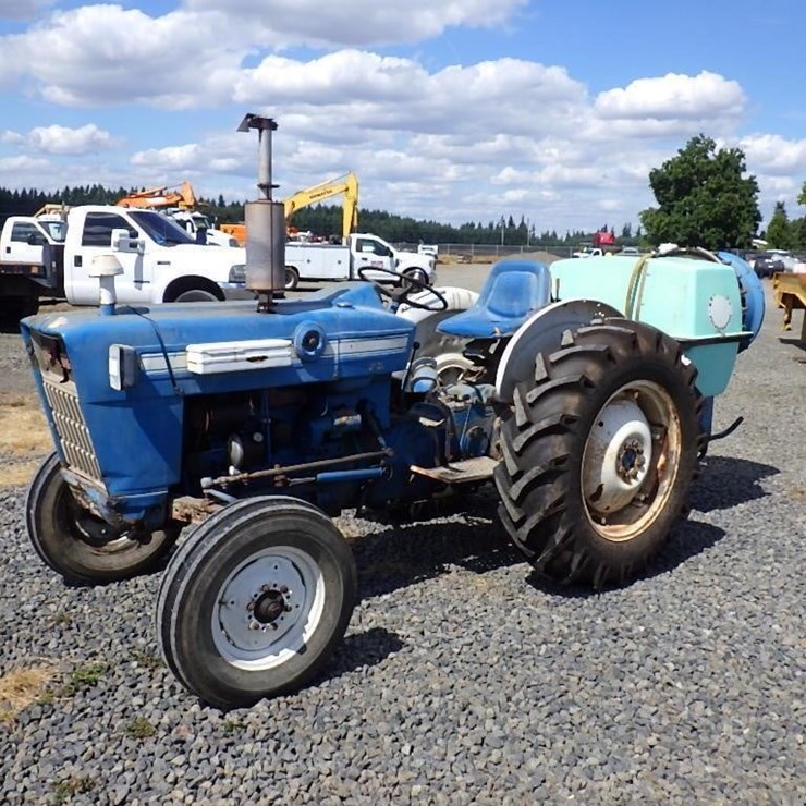 FORD TRACTOR