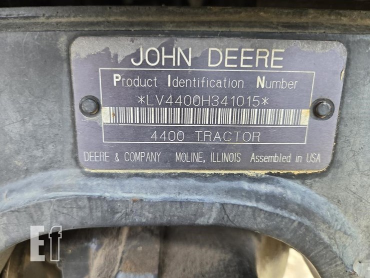 2000-john-deere-4400-image-20
