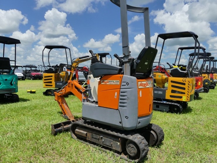 2018-bobcat-e10-image-4