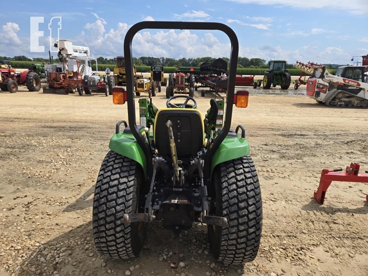 2000-john-deere-4400-image-14