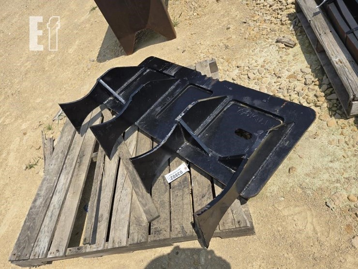 new-skid-steer-pull-style-cultivator-attachment-image-3