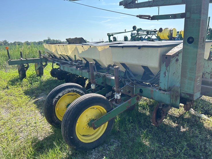 john-deere-7000-image-5