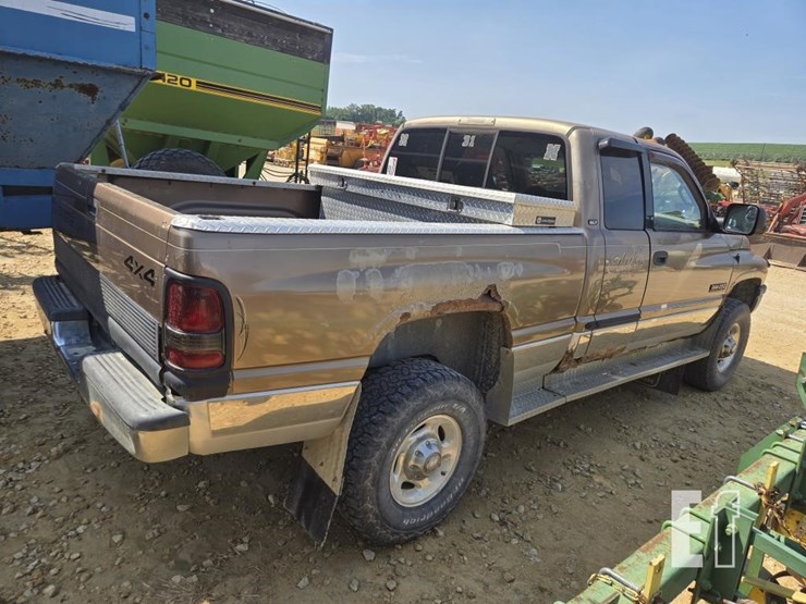 2001-dodge-ram-2500-image-9