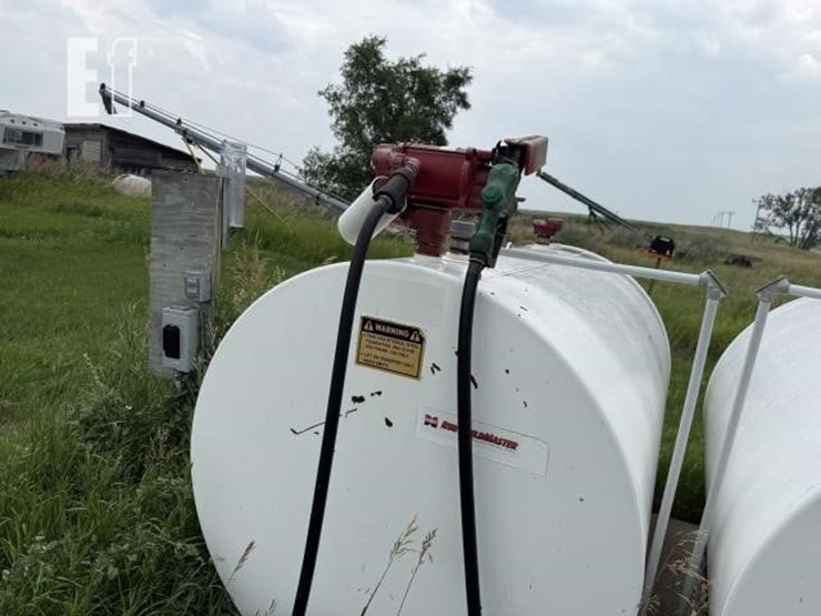 550-gallon-fuel-tank-(2)-image-2