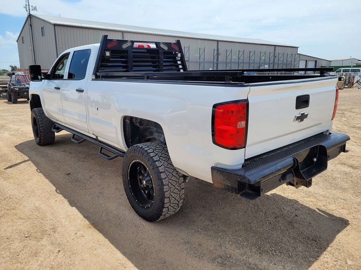 chevrolet-silverado-2500-image-5