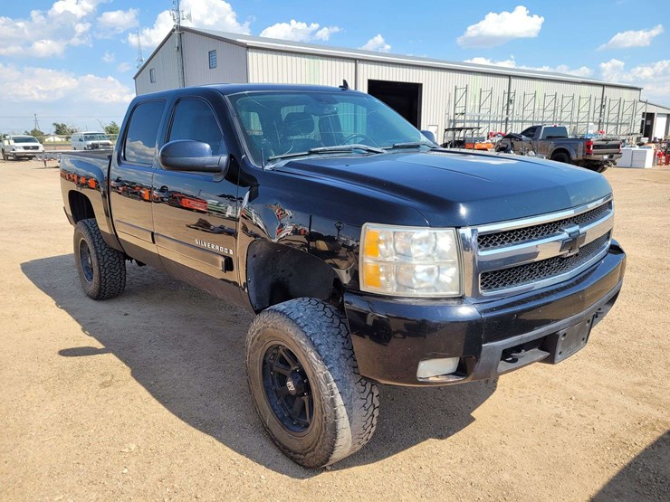 2007-chevrolet-silverado-1500-image-2