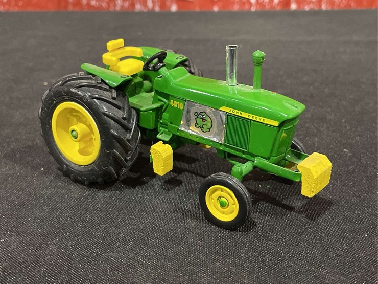 john-deere-4010-image-8