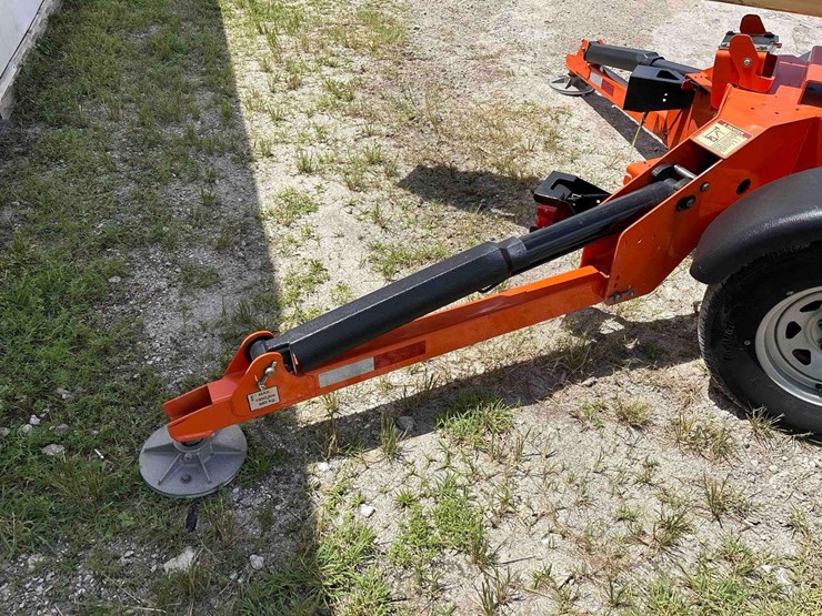 2017-jlg-t350-image-7