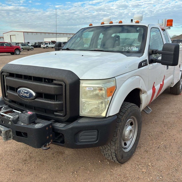 2011 FORD F350