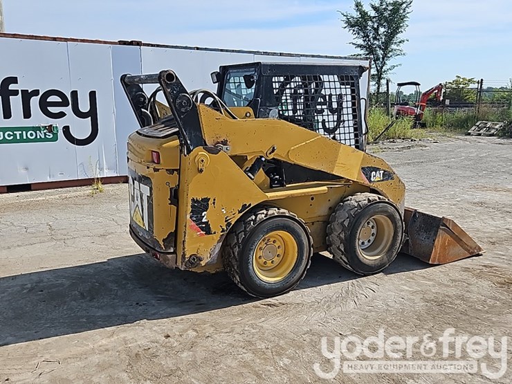 2012-caterpillar-242b3-image-4
