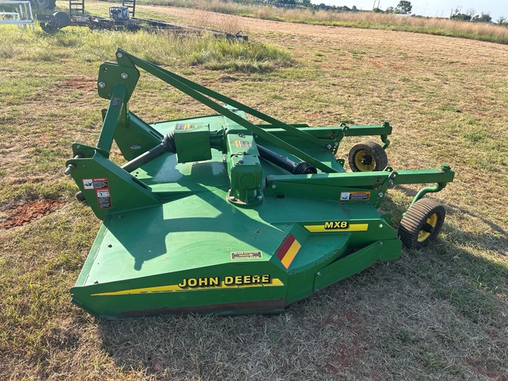 john-deere-mx8-image-2