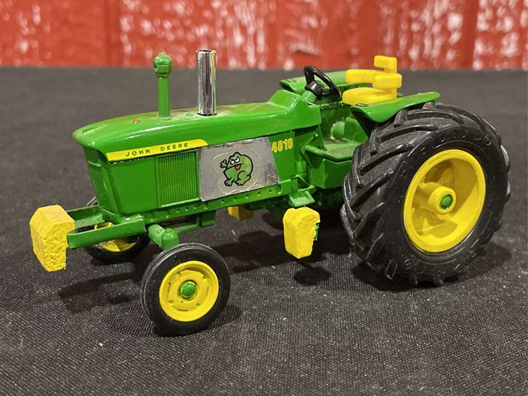 john-deere-4010-image-1