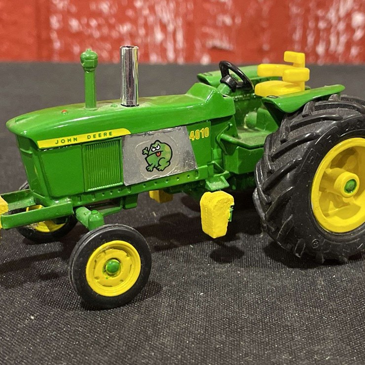 JOHN DEERE 4010