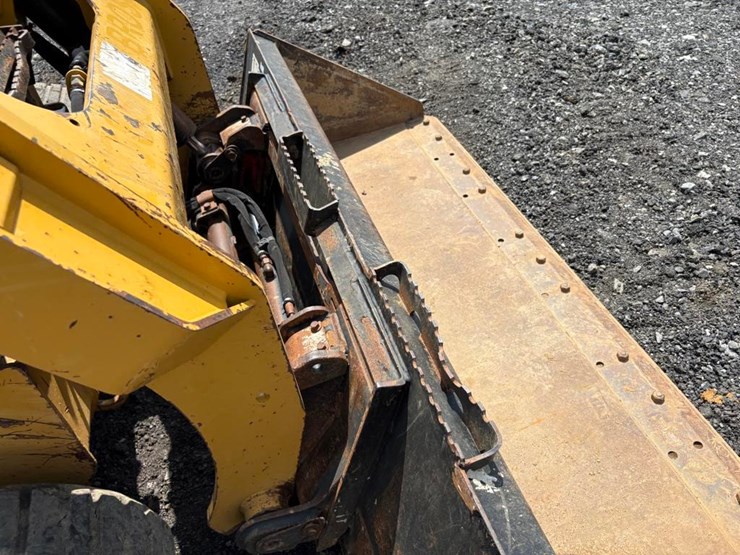 caterpillar-259d-image-58