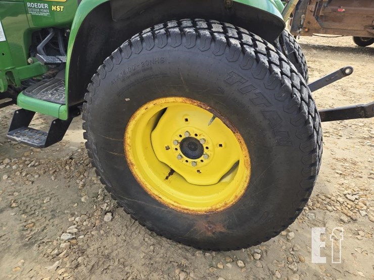 2000-john-deere-4400-image-9