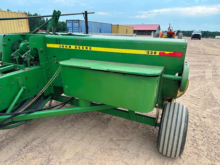 john-deere-336-image-20