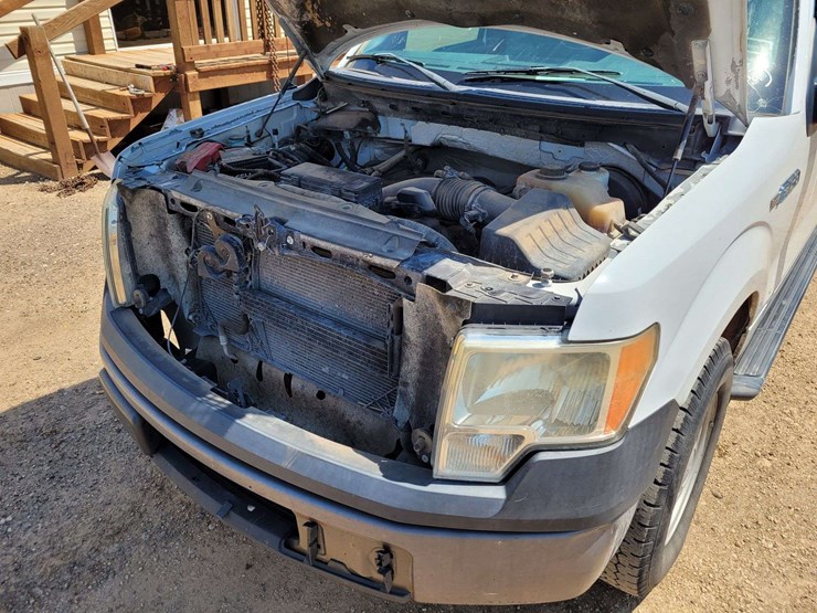 2011-ford-f150-xl-image-11