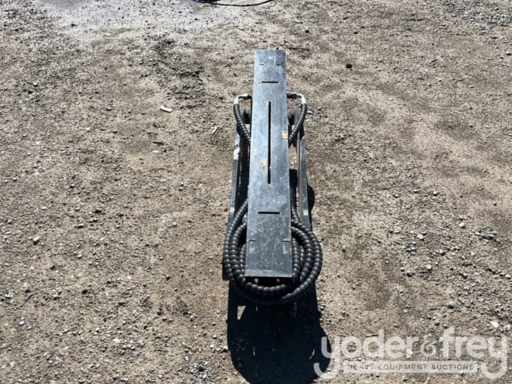 unused-giyi-hydraulic-thumb,-c/w-hoses-to-suit-7-9-ton-excavator-image-3