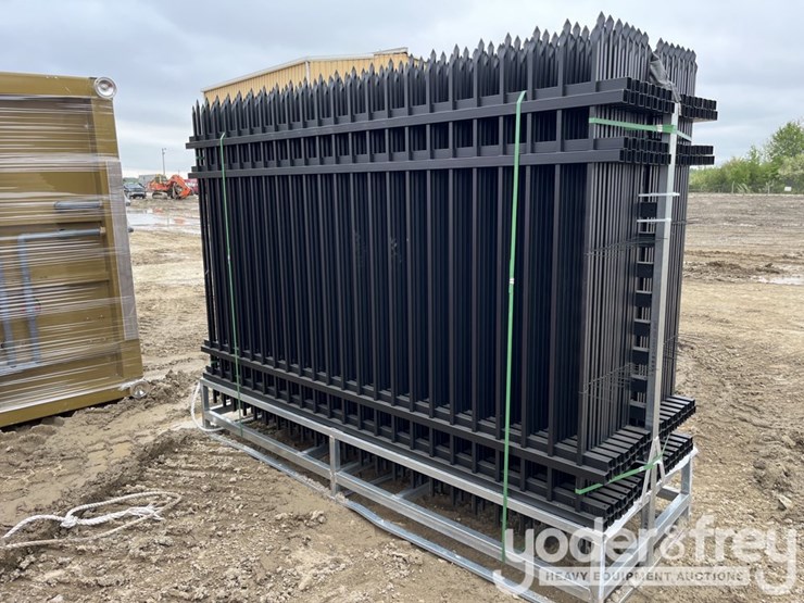 unused-2025-10'-x-7'-4-rail-galvanized-steel-fencing,-panels-(30-of),-posts-(31-of)-image-4