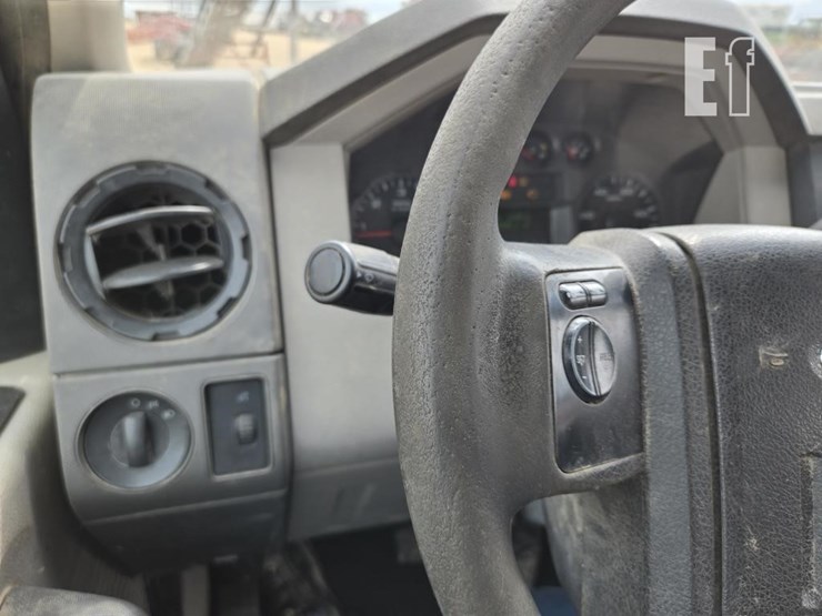 2010-ford-f250-image-21