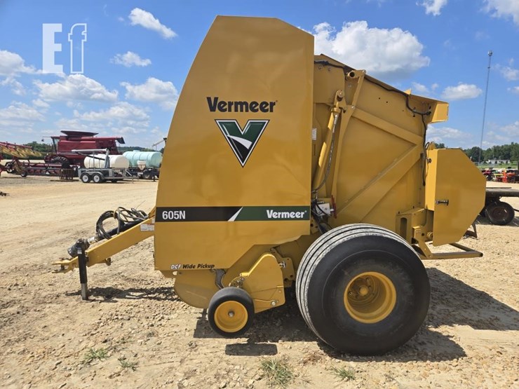 2016-vermeer-605n-image-13