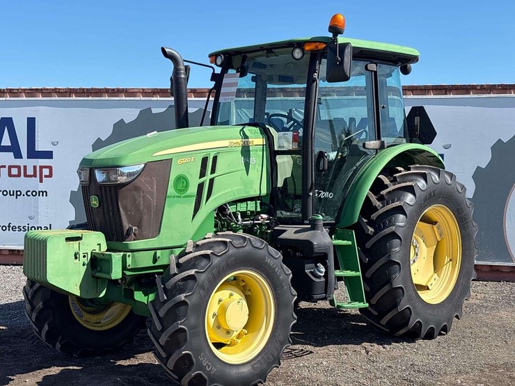 2017-john-deere-6120e-image-1