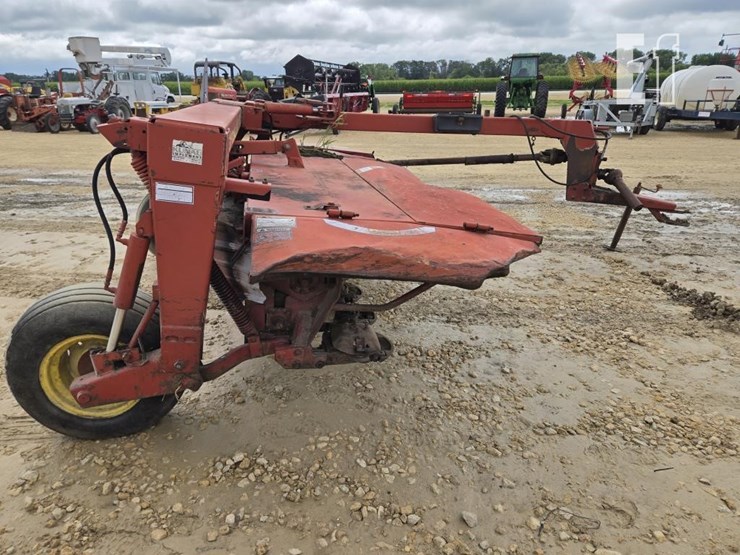 new-holland-1411-image-9