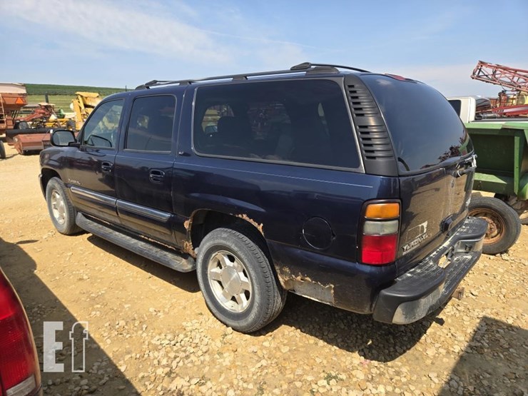 2004-gmc-yukon-xl-image-12