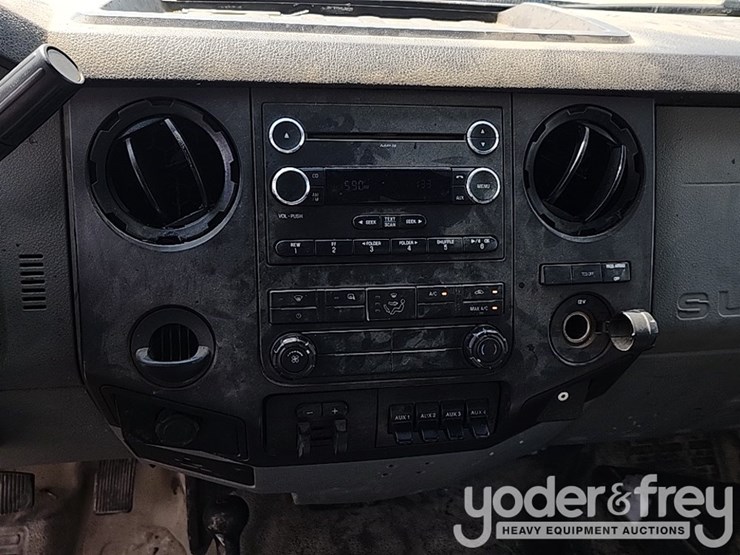 2012-ford-f550-image-30