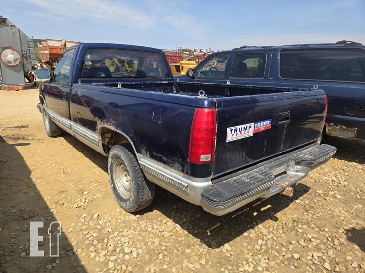 1993-chevrolet-silverado-1500-image-3