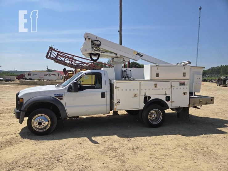 2009-ford-f550-image-4