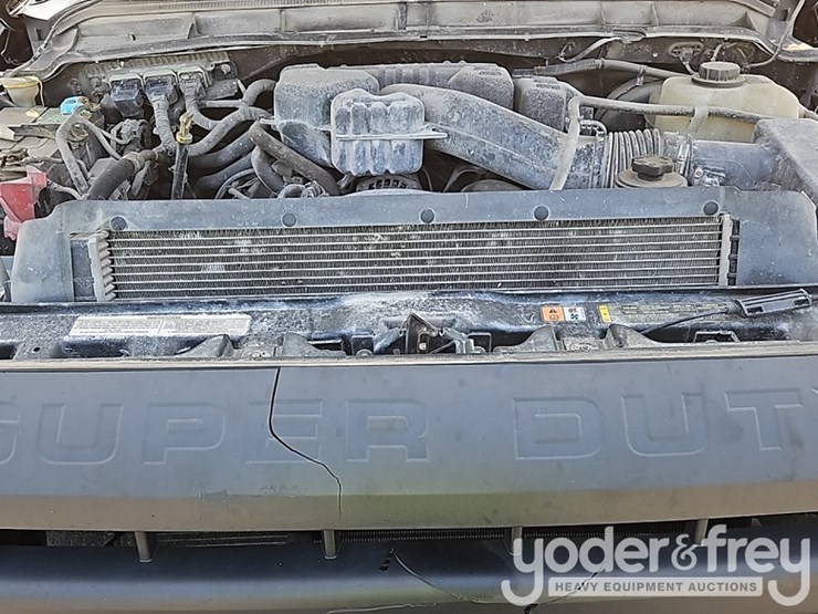 2016-ford-f250-xl-image-16