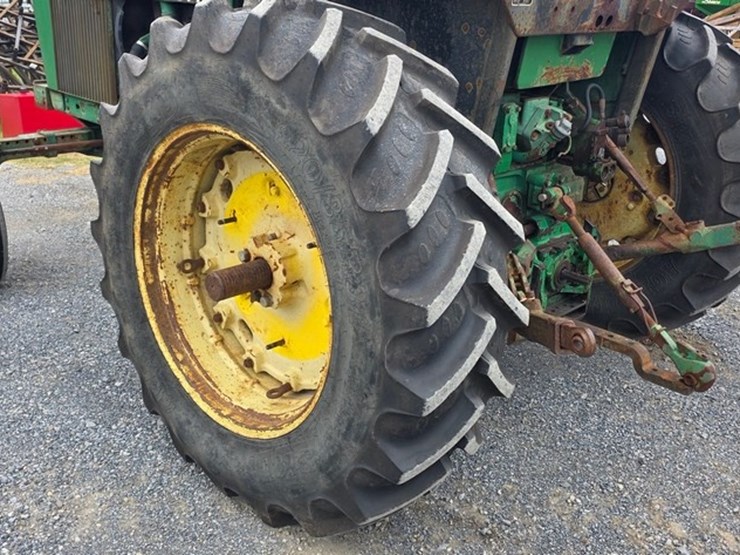 john-deere-4040-image-20
