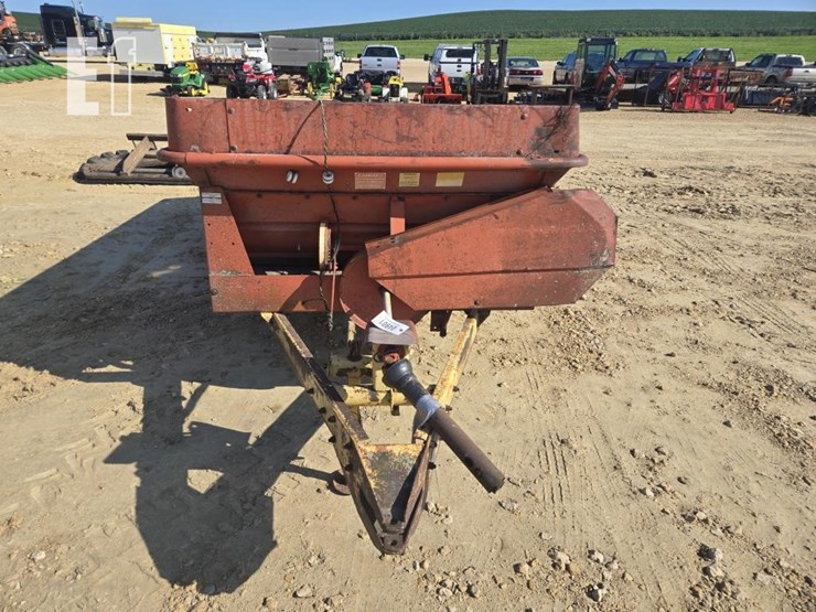 new-holland-518-image-2