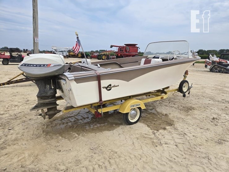 1961-crestliner-sportsman-boat-image-3