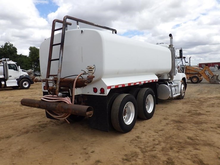 1994-freightliner-fld112-image-4