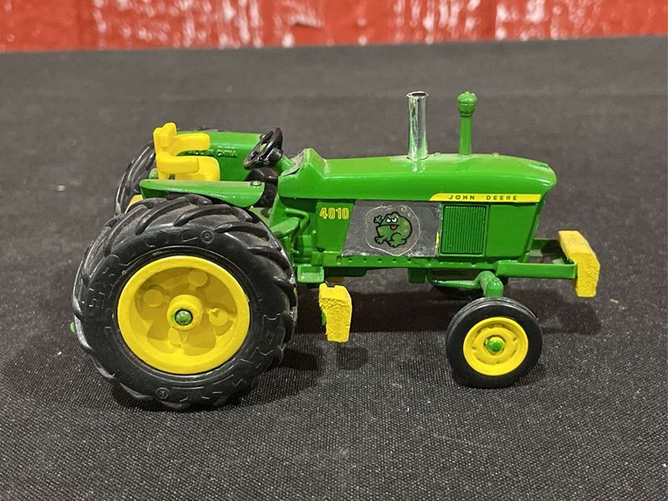 john-deere-4010-image-7