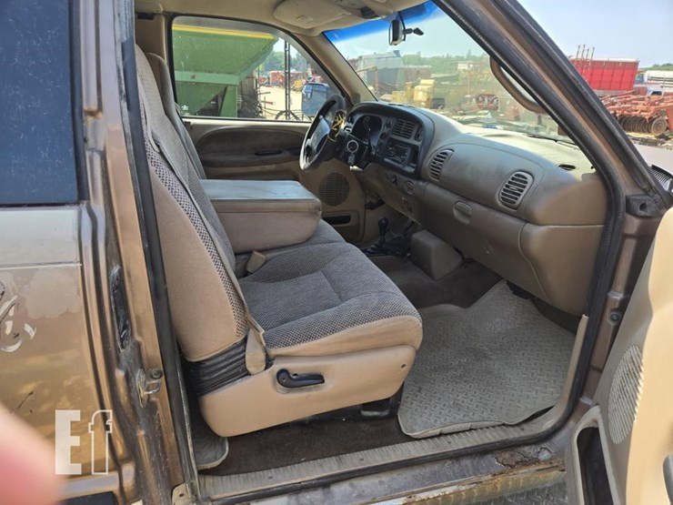 2001-dodge-ram-2500-image-14