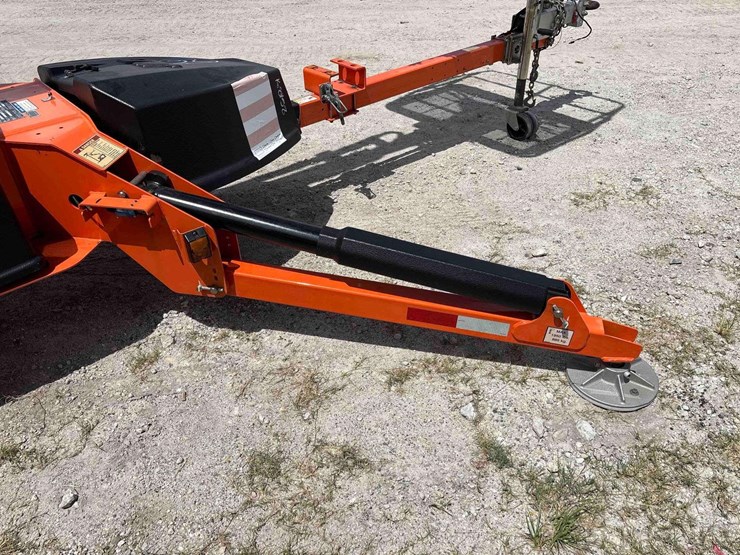 2017-jlg-t350-image-9