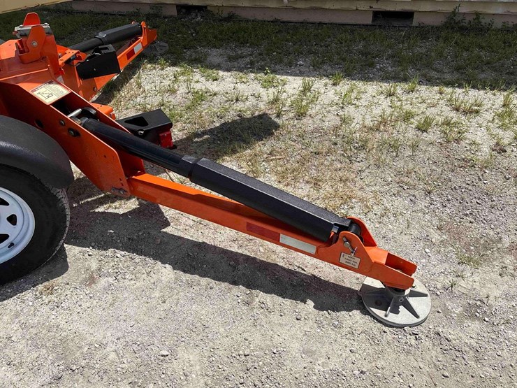 2017-jlg-t350-image-18