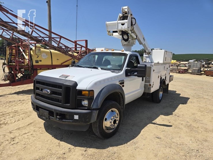 2009-ford-f550-image-3